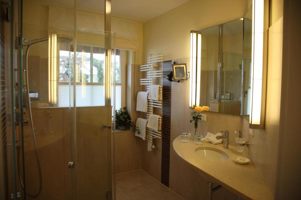 Romantik Hotel Namenlos Аренсгоп Номер фото