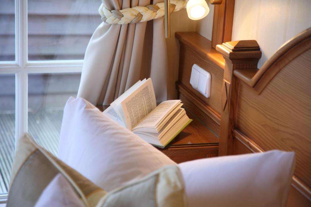 Romantik Hotel Namenlos Аренсгоп Номер фото